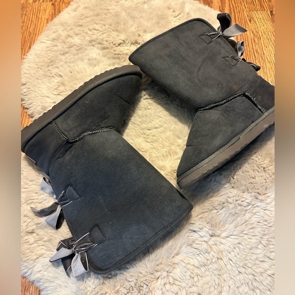 Simply Southern Gray Bow Boots Size 9 - Picture 1 of 8